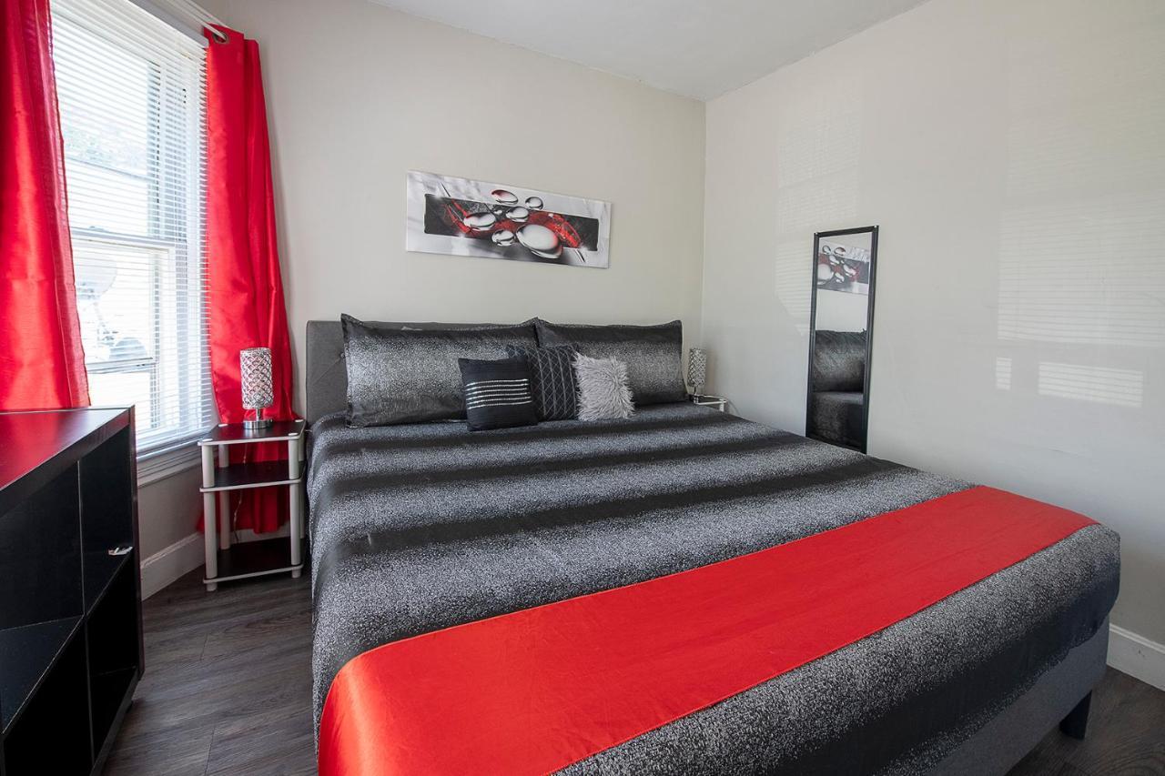 The Rubi Lounge - Spacious Brooklyn Centre Modern Escape Near Downtown With Parking, 300Mb Wifi & Self Check-In Cleveland Luaran gambar