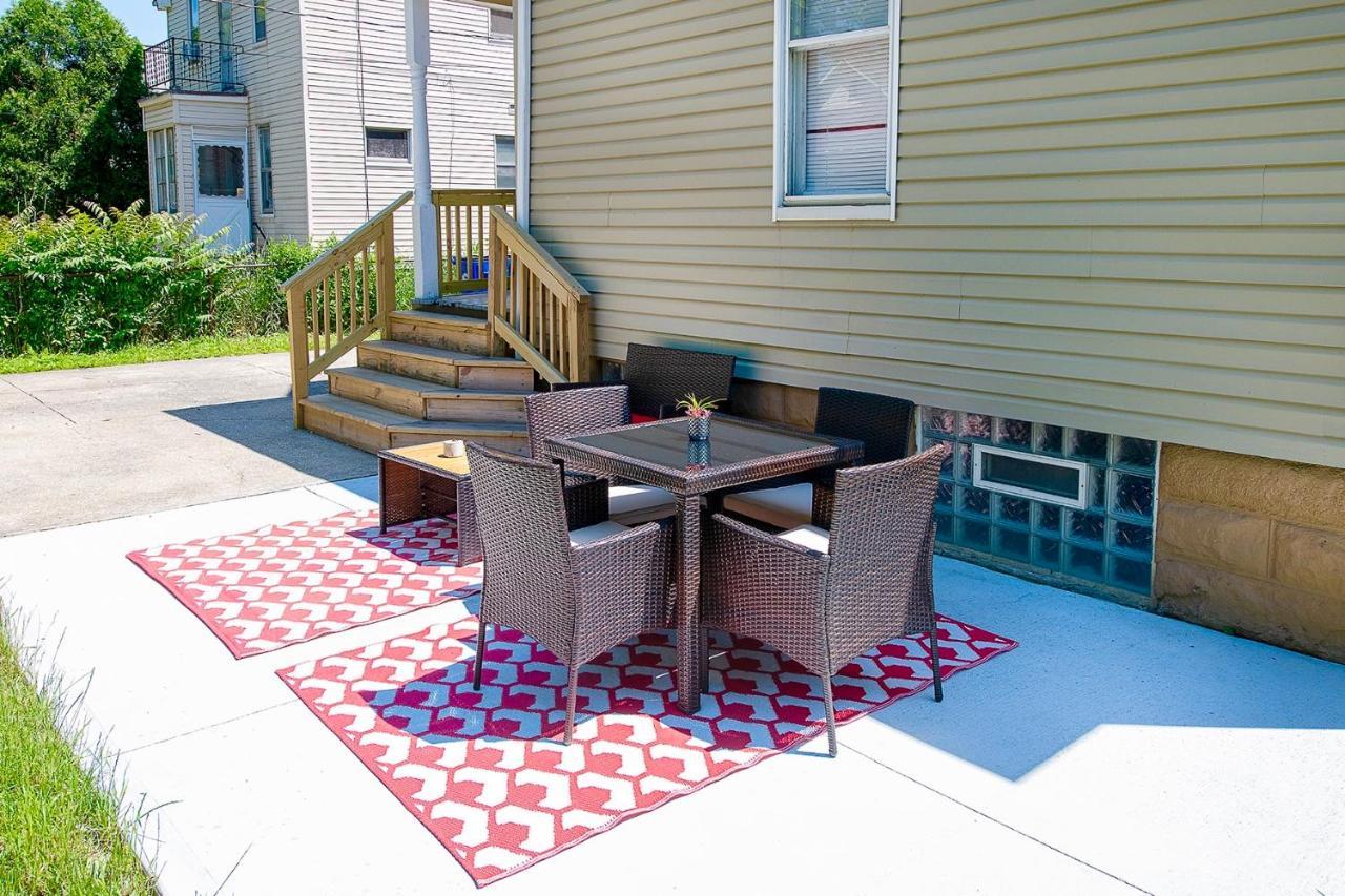The Rubi Lounge - Spacious Brooklyn Centre Modern Escape Near Downtown With Parking, 300Mb Wifi & Self Check-In Cleveland Luaran gambar